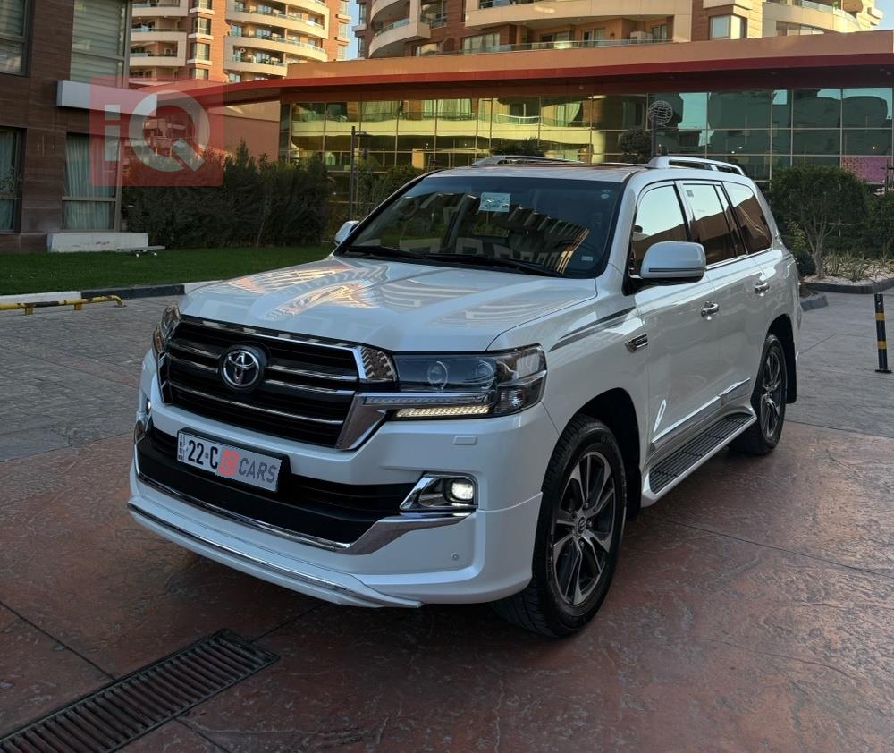 تويوتا لاندكروزر